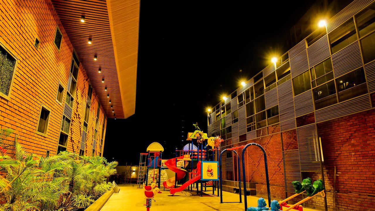 The Weekend Address Hotel Surat Exterior photo